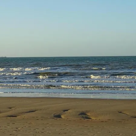 In Near The Sea * Nieuwpoort